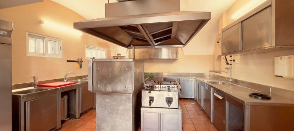 360m² Commercial property in Beja, Portugal No. 51662 6