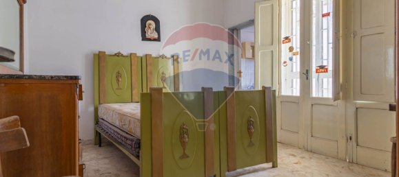 Дом с 3 спальнями в Бари, Италия № 90271 32