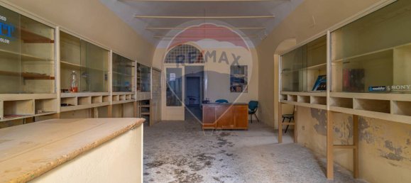 Дом с 3 спальнями в Бари, Италия № 90271 2