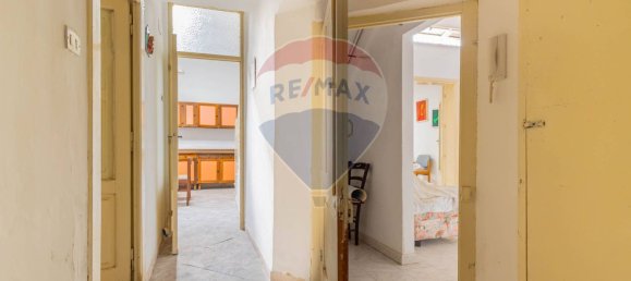 Дом с 3 спальнями в Бари, Италия № 90271 16