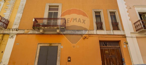 Дом с 3 спальнями в Бари, Италия № 90271 44