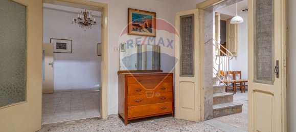 Дом с 3 спальнями в Бари, Италия № 90271 26