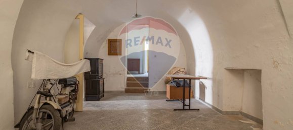 Дом с 3 спальнями в Бари, Италия № 90271 9