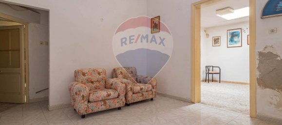 Дом с 3 спальнями в Бари, Италия № 90271 28