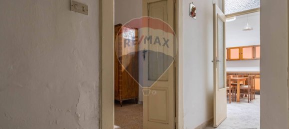 Дом с 3 спальнями в Бари, Италия № 90271 18