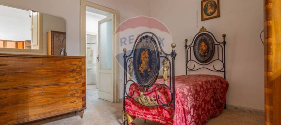 Дом с 3 спальнями в Бари, Италия № 90271 15