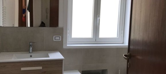 5 bedrooms Apartment in Palermo, Italy No. 348528 16