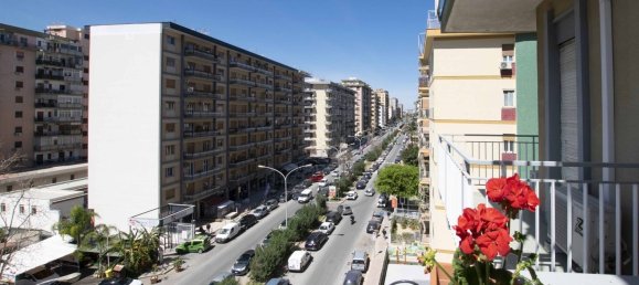 5 bedrooms Apartment in Palermo, Italy No. 348528 8