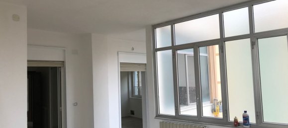 5 bedrooms Apartment in Palermo, Italy No. 348528 13