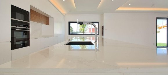 5 bedrooms House in Corroios, Portugal No. 103518 8