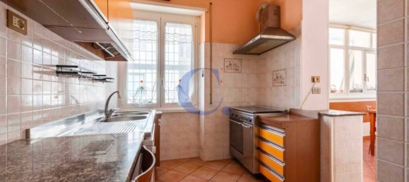 3 bedrooms Apartment in Rome, Italy No. 373465 9