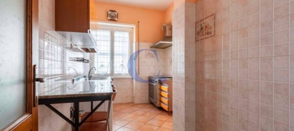 3 bedrooms Apartment in Rome, Italy No. 373465 8