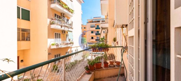 3 bedrooms Apartment in Rome, Italy No. 373465 28