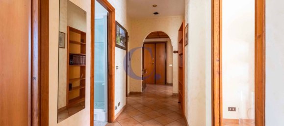 3 bedrooms Apartment in Rome, Italy No. 373465 7