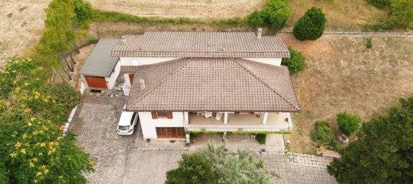 Villa de 6 habitaciónes en Cantiano, Italy No. 317432 4