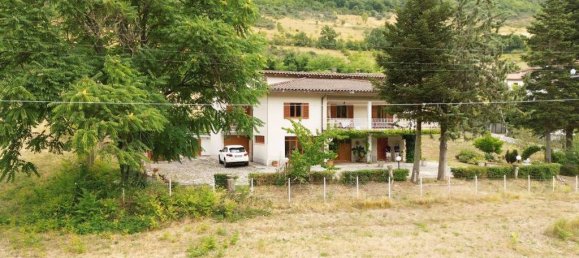 Villa de 6 habitaciónes en Cantiano, Italy No. 317432 3