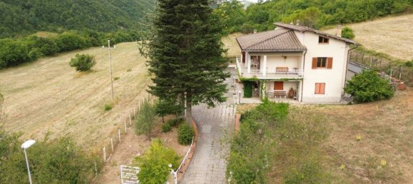 Villa de 6 habitaciónes en Cantiano, Italy No. 317432 10