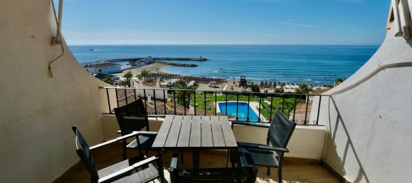 Apartamento de 3 dormitorios en Marbella, Spain No. 37177 21