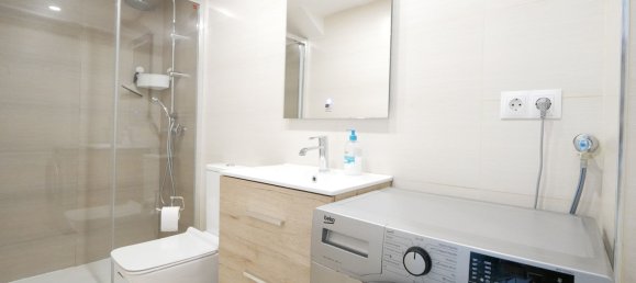 Apartamento de 3 dormitorios en Marbella, Spain No. 37177 20