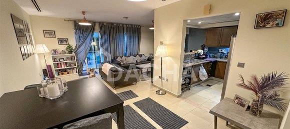 Moradia em banda T1 em Jumeirah Village Triangle, UAE N.º 27697 2