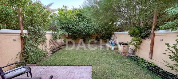 Moradia em banda T1 em Jumeirah Village Triangle, UAE N.º 27697 16