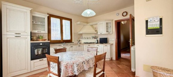 4 bedrooms Villa in Viareggio, Italy No. 332551 19