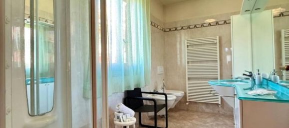 4 bedrooms Villa in Viareggio, Italy No. 332551 27
