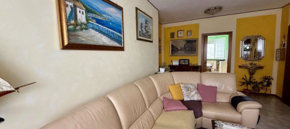 6 rooms Apartment in Lucca, Italy No. 278877 7