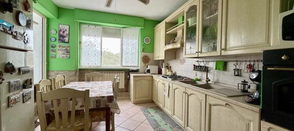 6 rooms Apartment in Lucca, Italy No. 278877 11