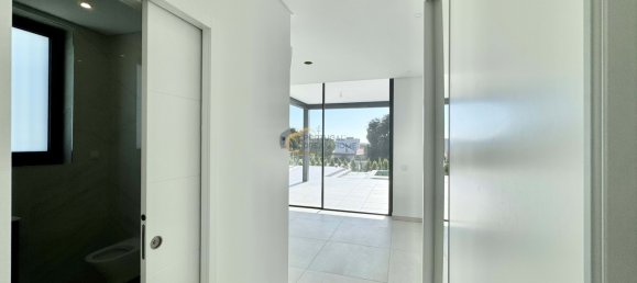 4 bedrooms Villa in Albufeira, Portugal No. 107725 27