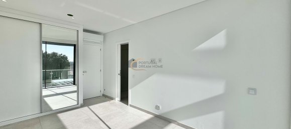 4 bedrooms Villa in Albufeira, Portugal No. 107725 4