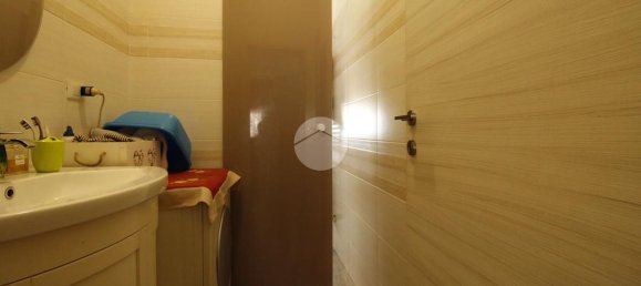 4 rooms Apartment in Rivoli, Italy No. 269434 10