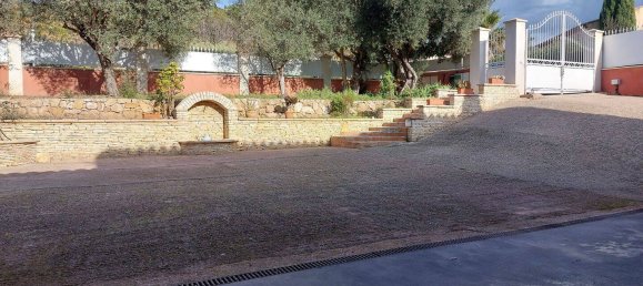 4 bedrooms Villa in Marseille, France No. 343954 6