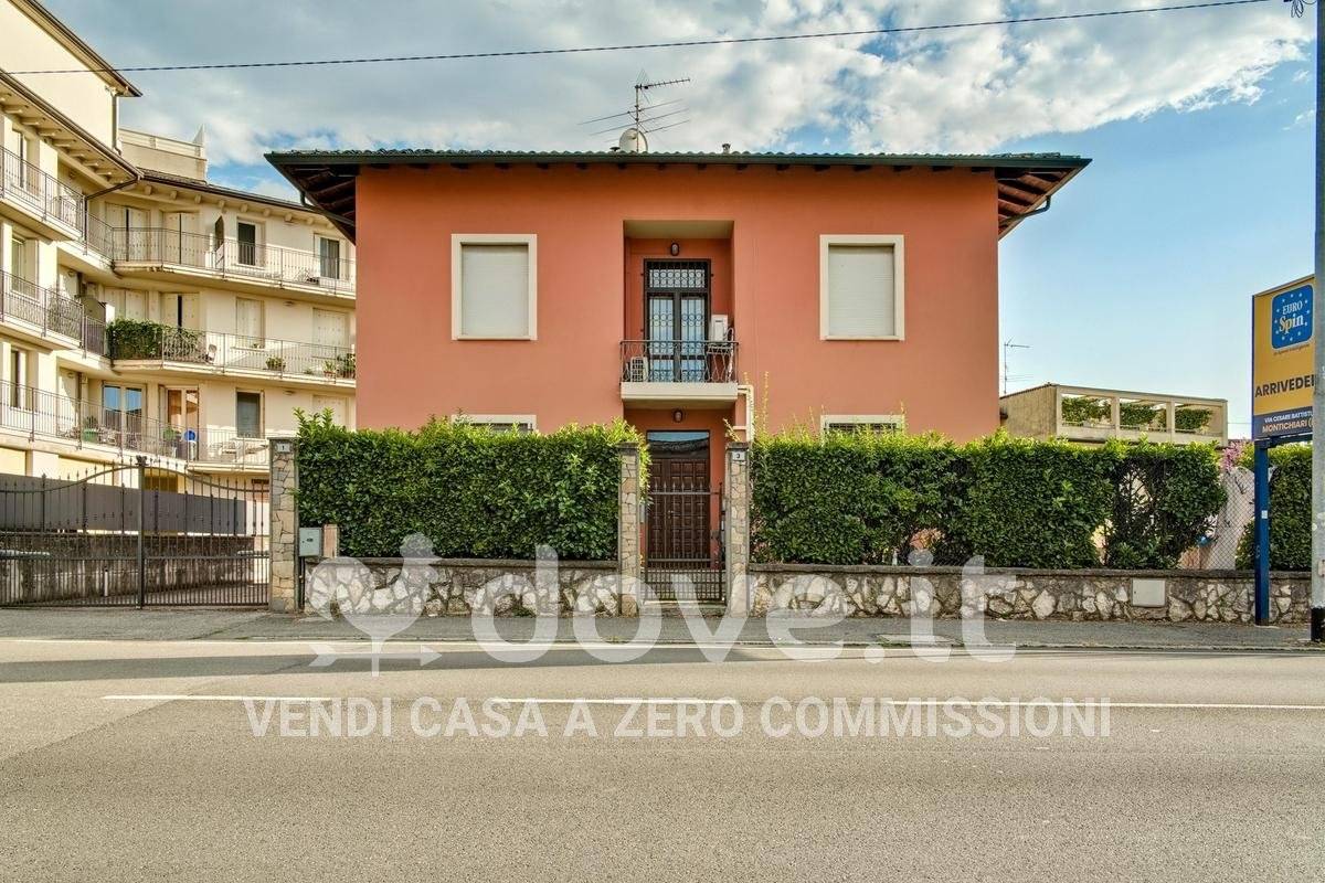 Villa de 3 dormitorios en Montichiari, Italy No. 264565