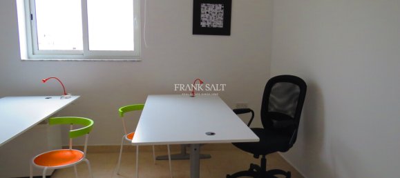 Bureau à San Gwann, Malta 47m² No. 12947 5