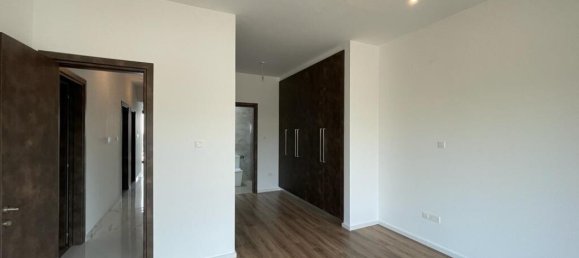 3 bedrooms Apartment in Limassol, Cyprus No. 13195 10