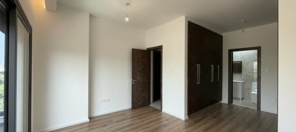 3 bedrooms Apartment in Limassol, Cyprus No. 13195 8