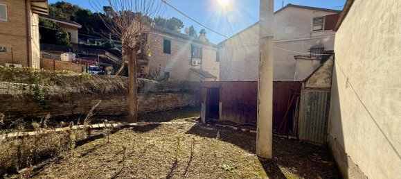 6 rooms Apartment in Recanati, Italy No. 188721 4