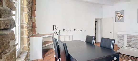 2 bedrooms Townhouse in Lancon-Provence, France No. 349514 2