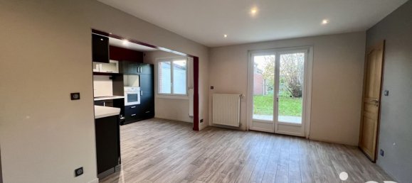 6 rooms House in Gondecourt, France No. 52126 6