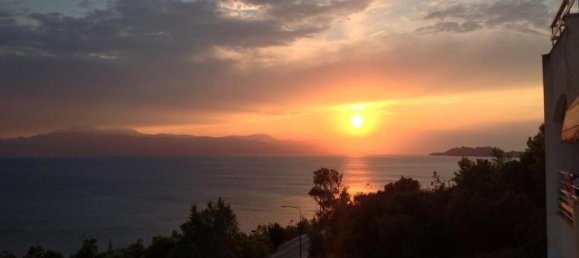 Мезонет с 3 спальнями в Лутракион, Греция № 93149 2