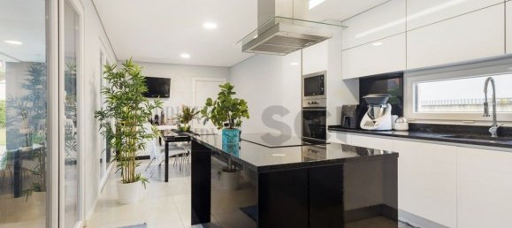 4 Schlafzimmer Haus in Corroios, Portugal, Nr. 100741 3