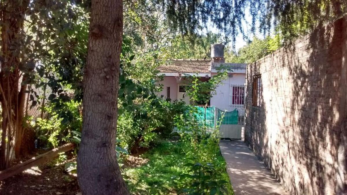 2 bedrooms House in Ituzaingo, Argentina No. 85611