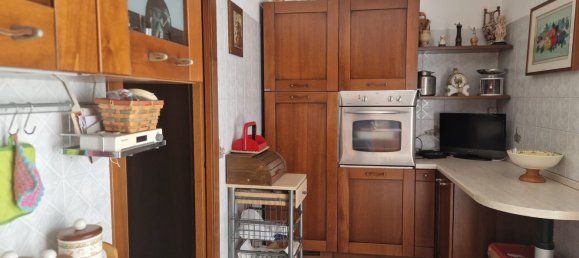 8 rooms Apartment in Grottammare, Italy No. 297425 4