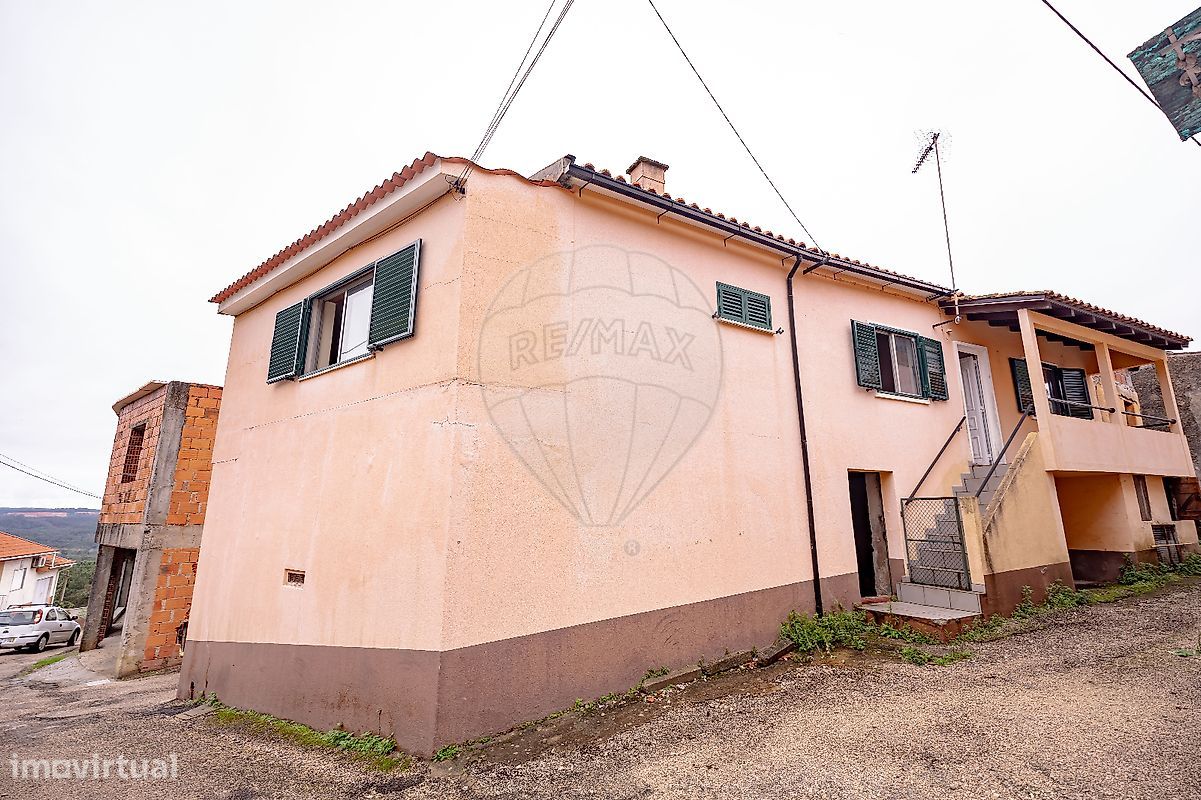 3 bedrooms House in Lousa, Portugal No. 183846