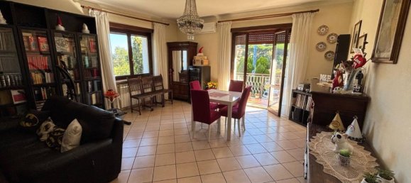 3 bedrooms Apartment in Marino, Italy No. 294680 4