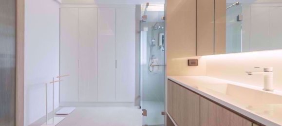 Casa de 3 dormitorios en Khlong Toei, Thailand No. 9460 9