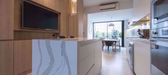 Casa de 3 dormitorios en Khlong Toei, Thailand No. 9460 2