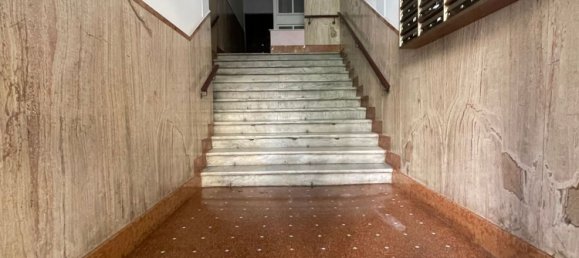 2غرفة شقة في Genoa, Italy رقم 271870 2