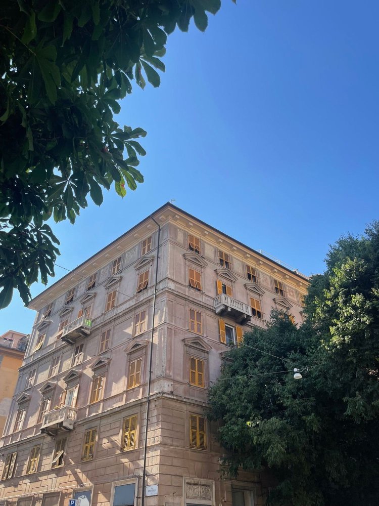 2غرفة شقة في Genoa, Italy رقم 271870